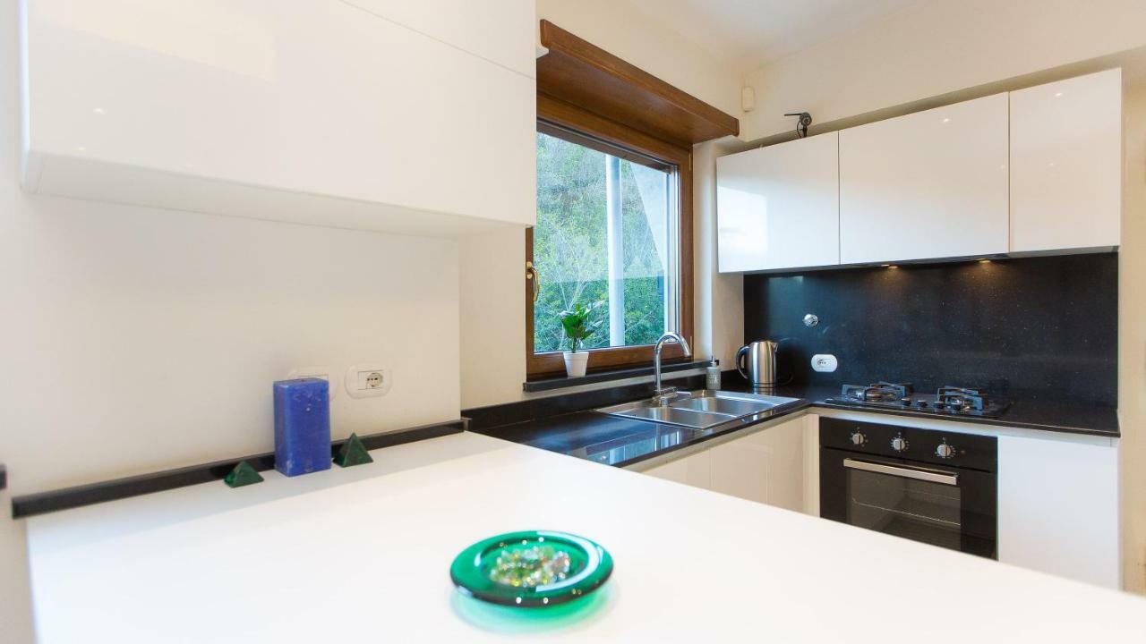 In Panorama Penthouse Apartment *