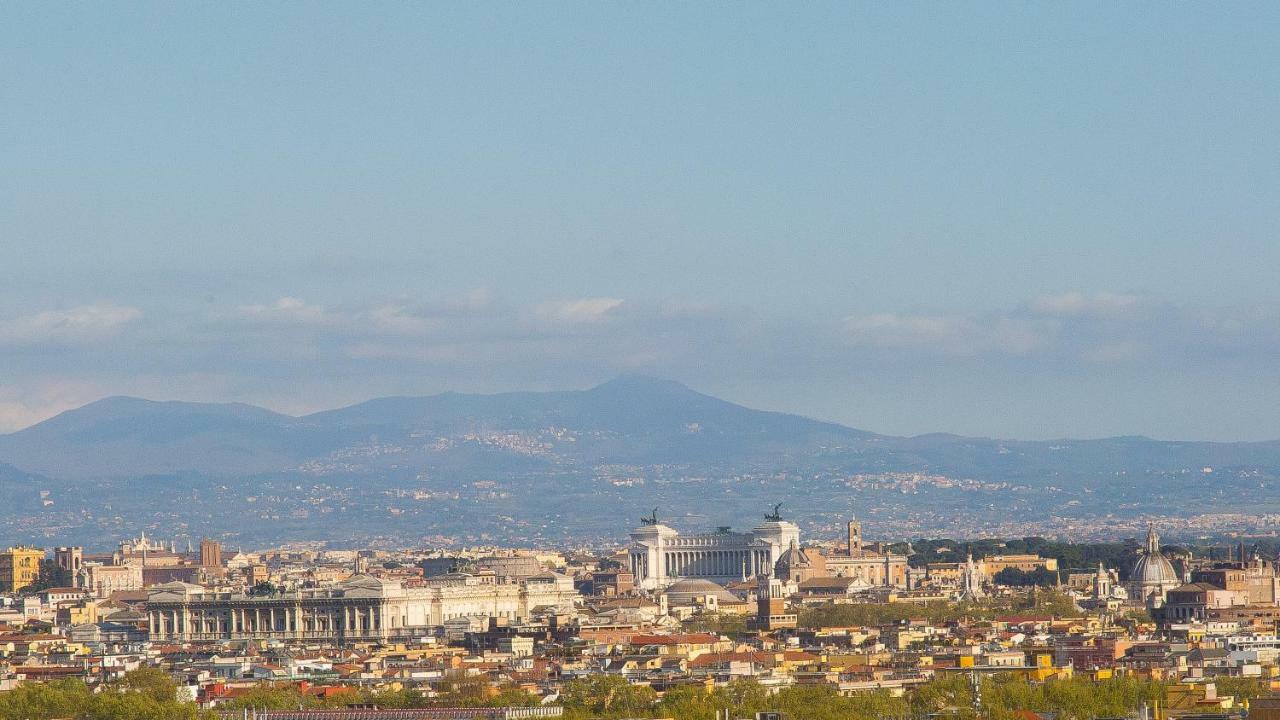 In Panorama Penthouse Rom